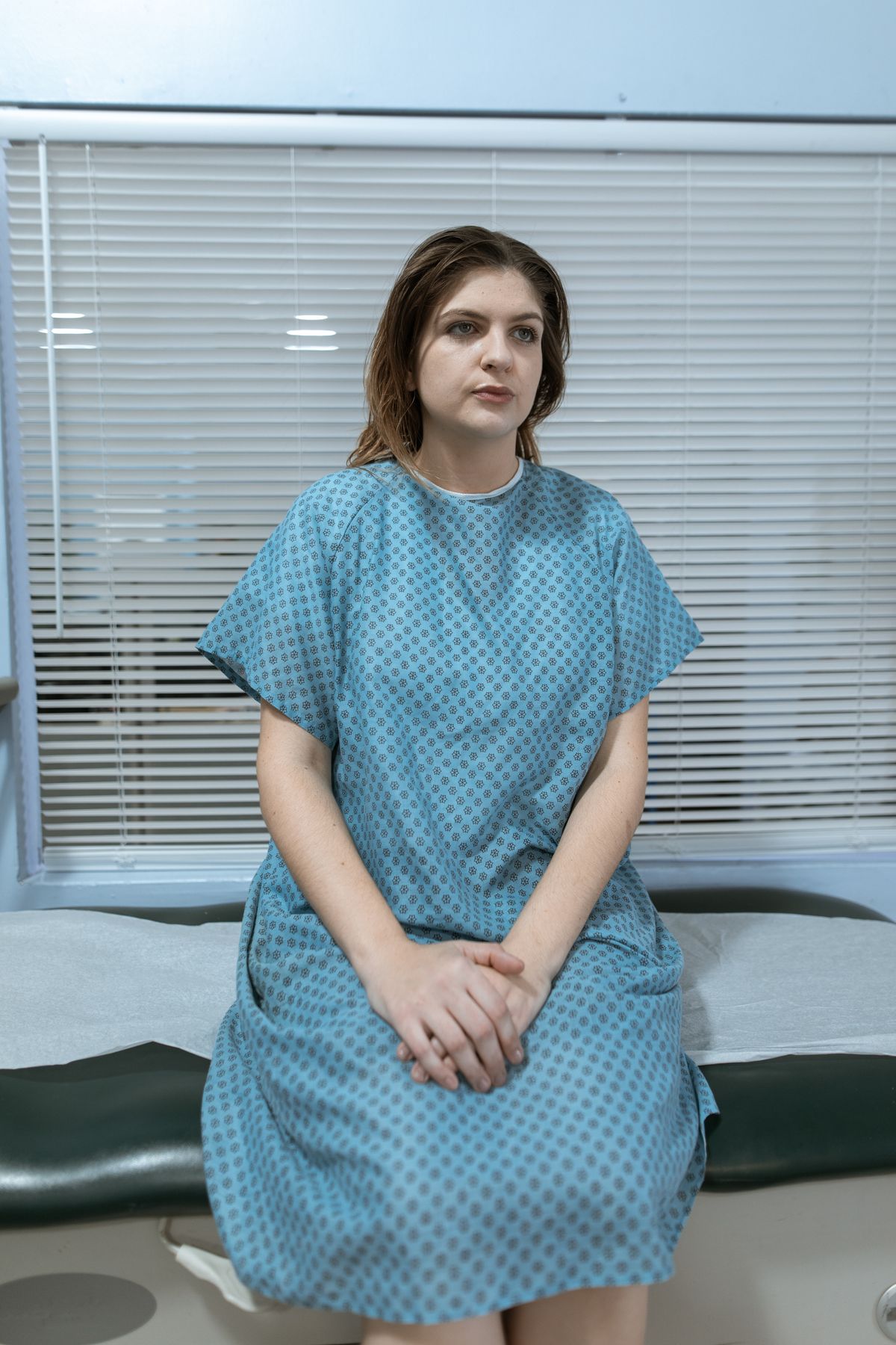 Patient Gown KI-PTG-02